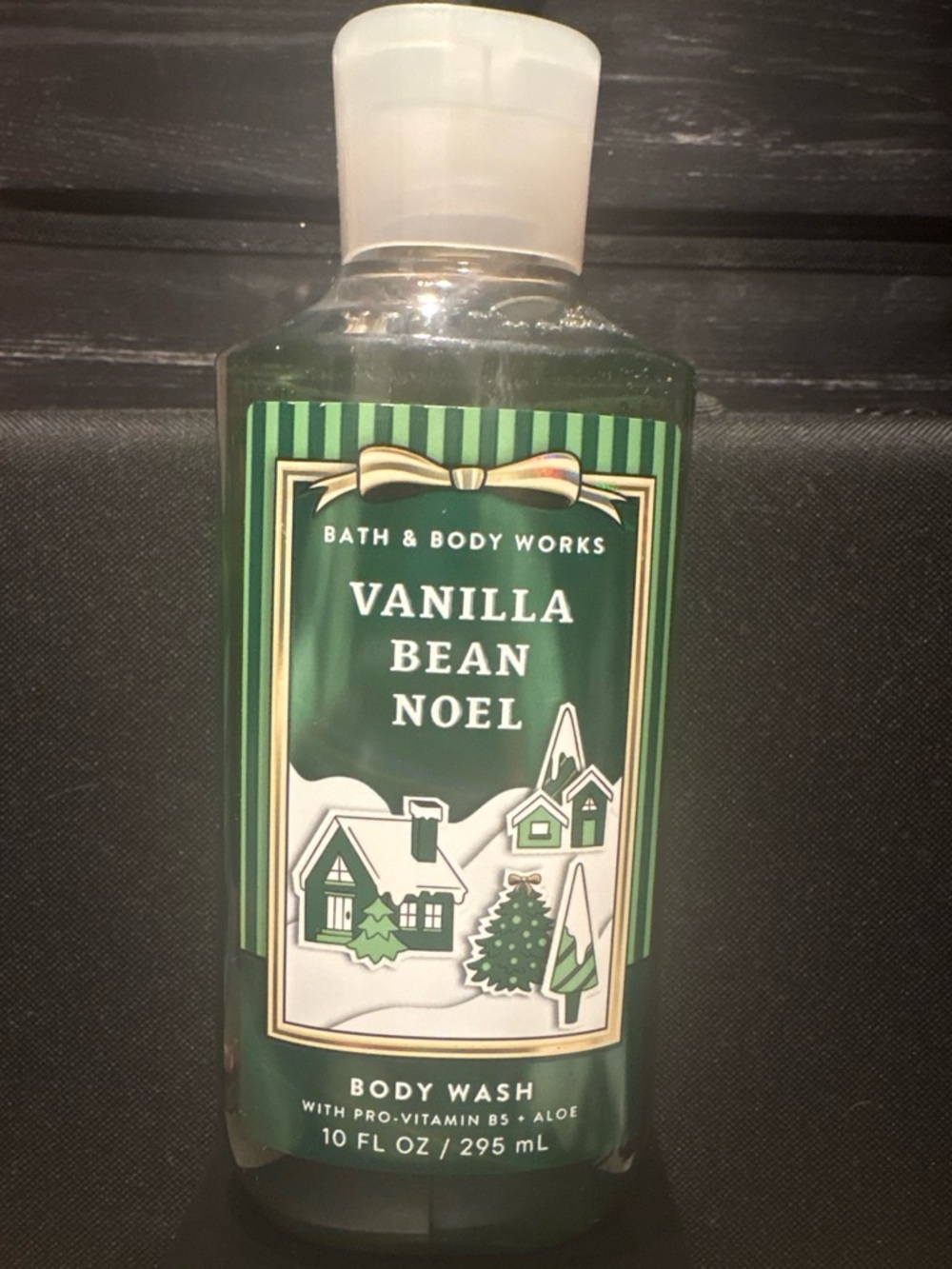 Bath & Body Works Vanilla Bean Noel Body Wash - Green